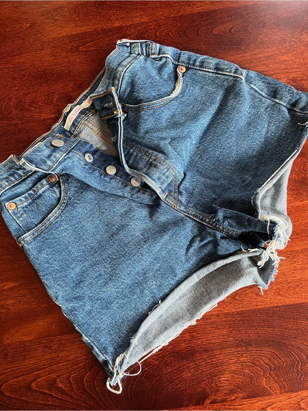 Levi's Ribcage Shorts Size 27
